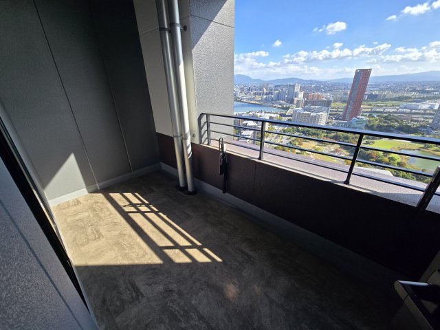 アイランドシティオーシャン＆フォレストタワーレジデンスEASTのバルコニー