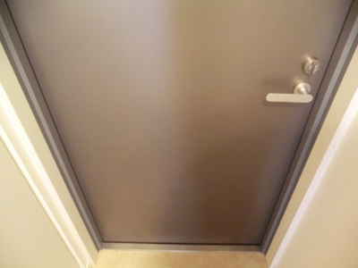 【玄関】 | レジディア南千住 | 明るい玄関です