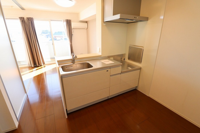 クレア神立のキッチン|カウンターキッチン（IH対応コンセント付き）