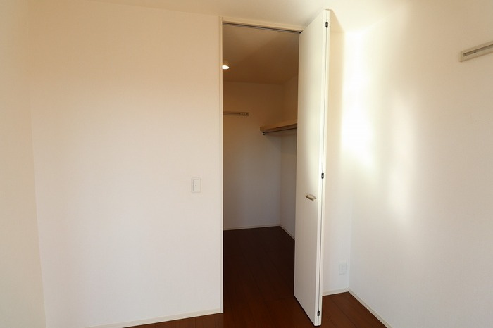 クレア神立の収納|ウォークインクローゼット