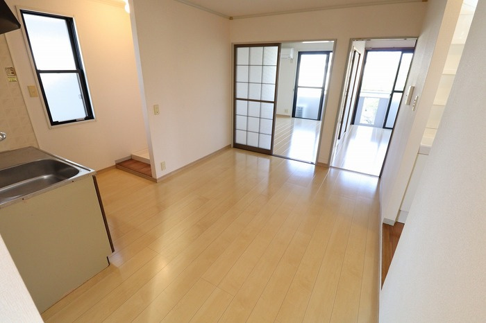 ファミールみつほ Ｂの居間・リビング|ダイニング