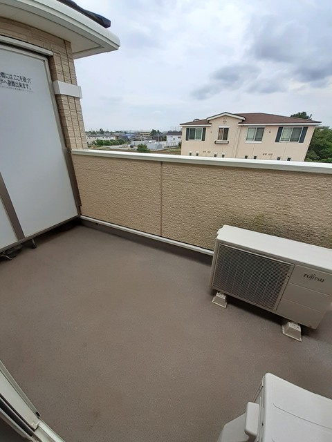 ウィステリアタウンⅨのバルコニー