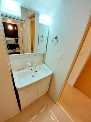 【洗面所】 | ラ・ヴィ・エゼＢ