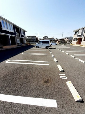 【駐車場】 | ラ・ヴィ・エゼＢ