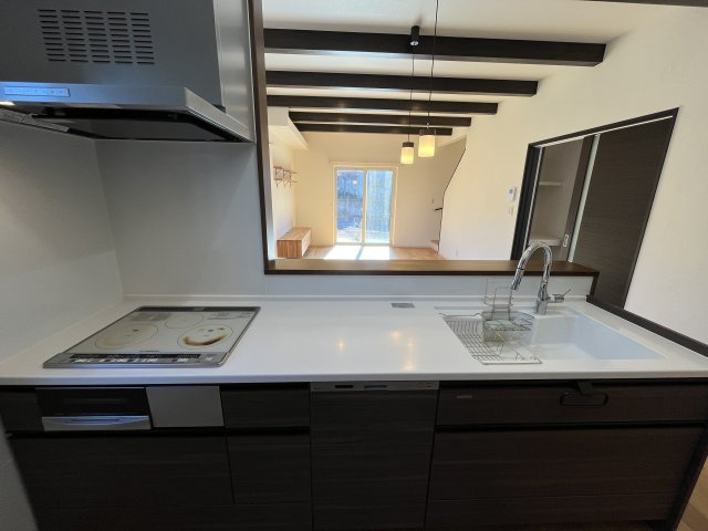 山形市小立四丁目15番17号のキッチン