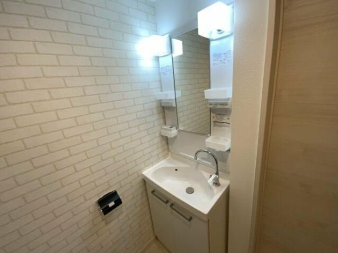 ヴォレソレイユ北千住の洗面所