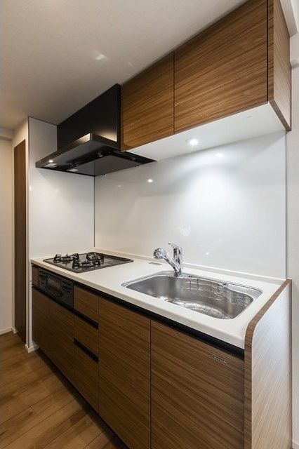 コンフォリア・リヴ根岸二丁目のキッチン