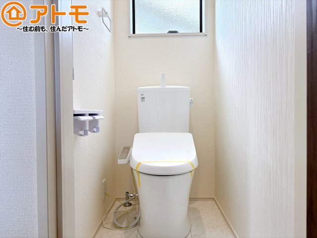 【トイレ】 | 裾野市茶畑3期　新築一戸建て　全1棟 | 清潔感のあるトイレです！