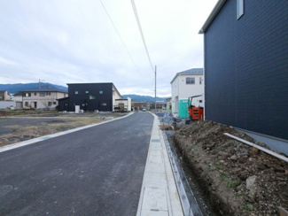 【周辺】 | 前面道路