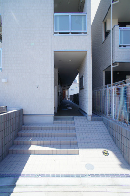 リブリ・ヴァン・リヴェールのエントランス|毎日通るエントランスはこのようになっています