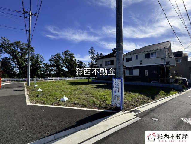 所沢上安松売地の周辺|子育て世帯に嬉しい環境。ソコラ所沢徒歩5分・区画整理地内の角地で、建築条件なしの自由な家づくりを。