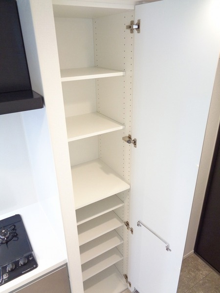 ＧＥＮＯＶＩＡ西川口の収納|小物を収納するのに便利です