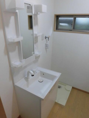 【洗面所】 | 本牧町１丁目アパート