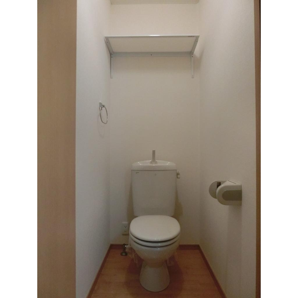 アパートメントＫ-Ⅲのトイレ|清潔感のあるトイレです