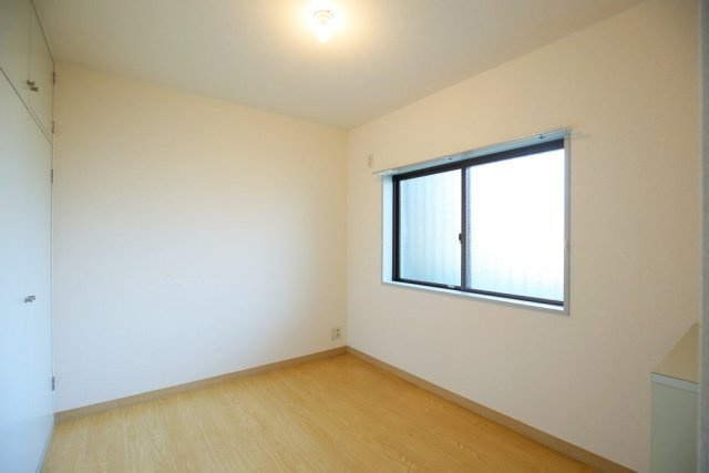 グリーンゲーブルの洋室|使い勝手のいい洋室です