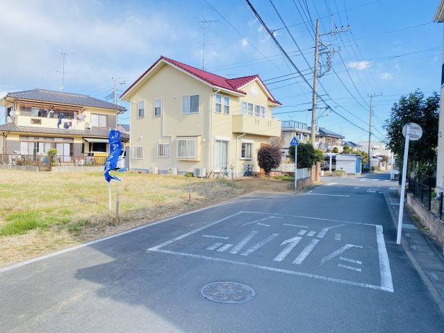 敷地面積105坪　売地　川越市笠幡の前面道路含む現地写真|南東側約4.5ｍに5.0ｍ接道