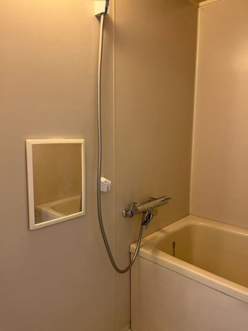 オークヒルズの浴室|コンパクトで使いやすいお風呂です