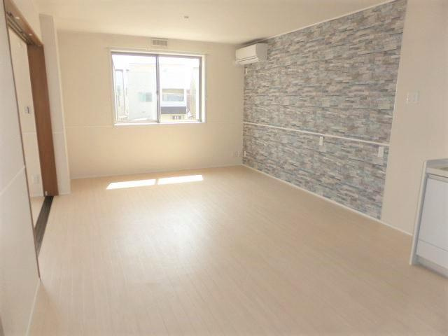 西大宮ガーデンヒルズⅡの居間・リビング|ゆったり過ごせるリビングです