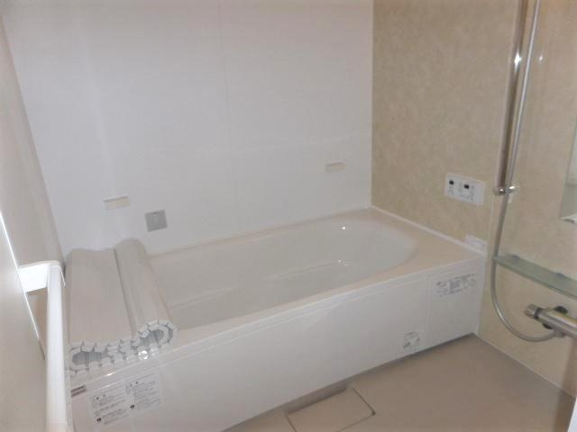 西大宮ガーデンヒルズⅡの浴室|落ち着いた空間のお風呂です