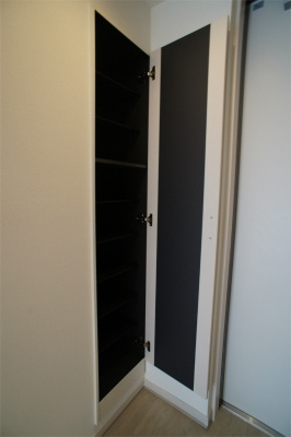 リブリ・マルエ シティーの収納|小物を収納するのに便利です