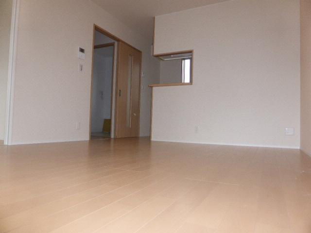 グレースコートの居間・リビング|こちらの居間で趣味の時間をお楽しみください