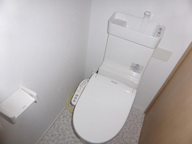 グレースコートのトイレ|ゆったりとした空間のトイレです