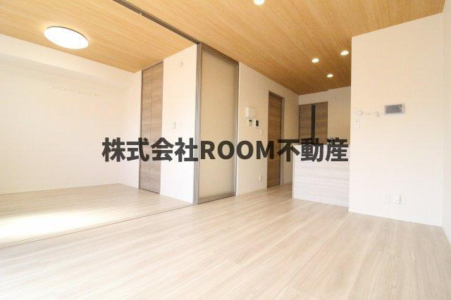 Ｄ-resena平江の居間・リビング|こちらのリビングで趣味の時間をお楽しみください