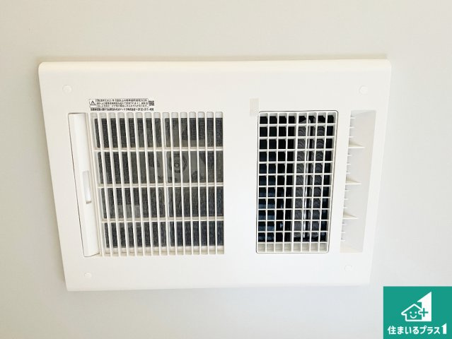 野洲市上屋　第2期　新築一戸建ての冷暖房・空調設備|四季を通して快適なバスライフをお手伝いする浴室暖房乾燥機！浴室の乾燥・暖房・涼風・換気はもちろん、２４時間換気にも対応！