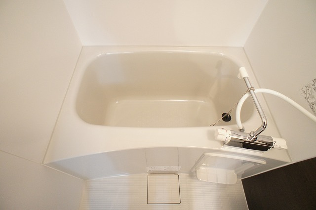 リブリ・シャン.ハイツ 中浦和の浴室|きれいなお風呂です