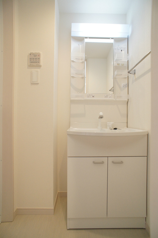 リブリ・フェリーチェメンテの洗面所|ゆったりとスペースのある洗面所