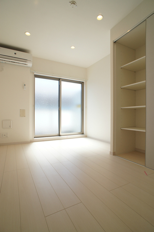 リブリ・フェリーチェメンテのその他