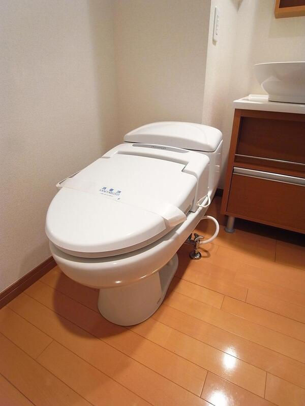 リブリ・ジラソーレのトイレ|落ち着いたトイレです