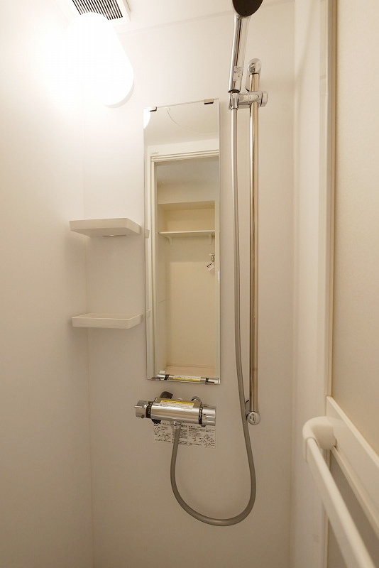 ハーモニーテラス東十条IIの内装|明るい色調の室内です