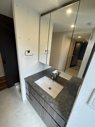 プレシス赤羽の洗面所|洗面化粧台（内装前）