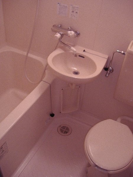 新品家具付きマンション上高井戸1(KaGood東京)の浴室