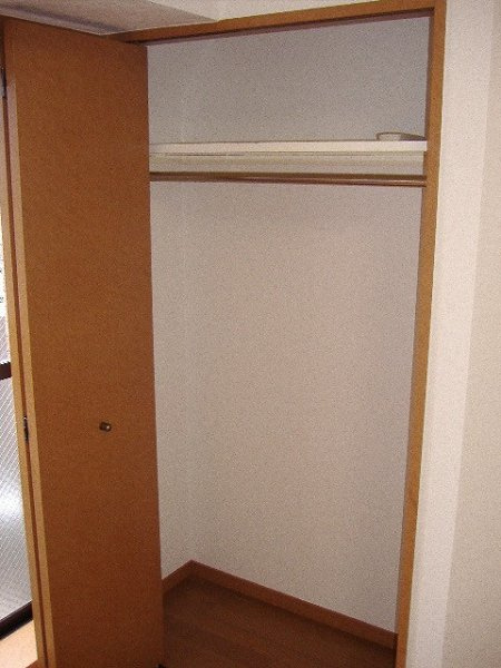 新品家具付きマンション上高井戸1(KaGood東京)の収納