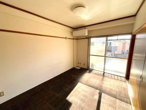 第2グランドハイツの洋室