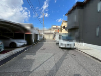 【前面道路含む現地写真】 | 上　新築一戸建 | ＪＲ阪和線「鳳」駅まで徒歩１３分！快速停車駅です！毎日の通勤や通学に便利ですね♪