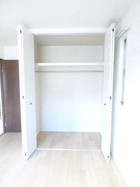 メゾン・クロシェット D棟の収納