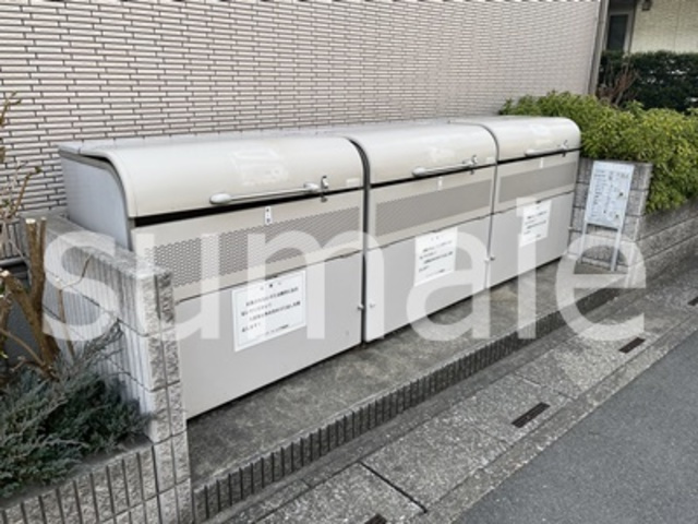 アパートメントK-Ⅲのその他共用部分|敷地内ゴミ置き場。