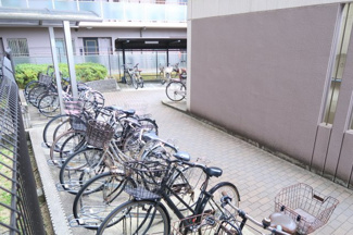 【駐輪場】 | 藤和シティホームズ西宮東町 | 広い自転車置き場で出し入れもラクラク