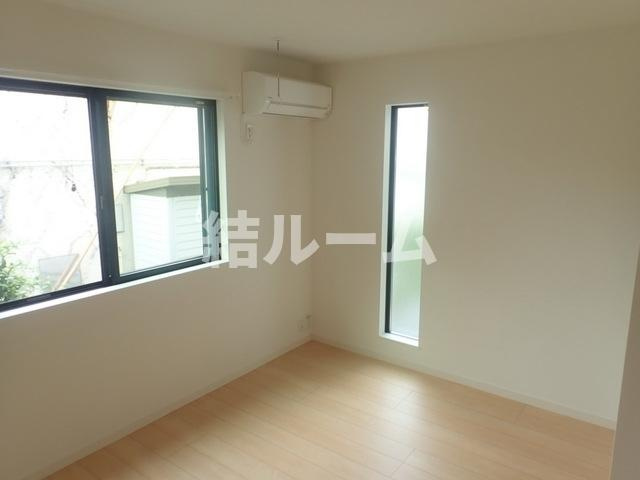 練馬区春日町１丁目のアパートの居間・リビング