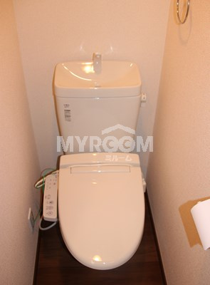 【トイレ】 | ロイヤルハウス | 温水洗浄機能付トイレ☆(同一仕様写真）