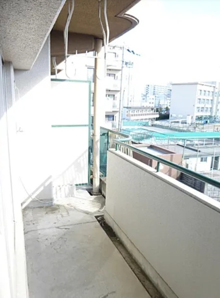 須賀の森シティハイツのバルコニー