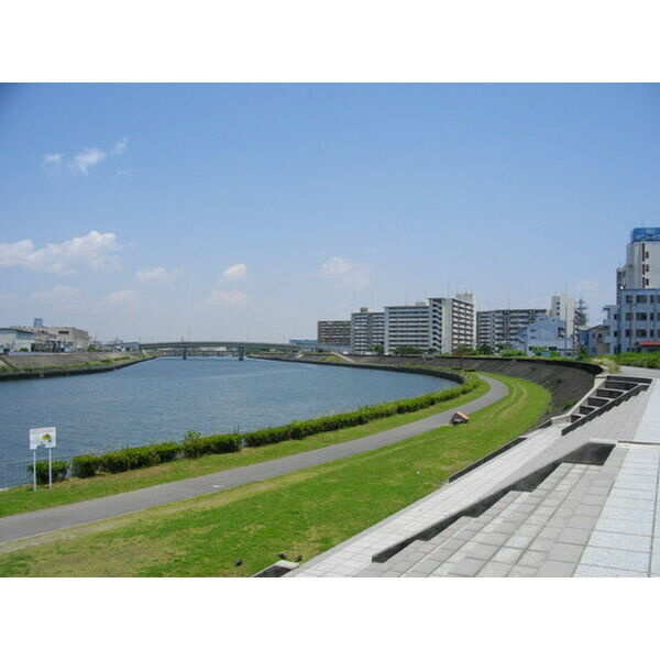 須賀の森シティハイツの周辺