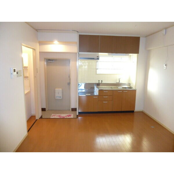 須賀の森シティハイツの居間・リビング