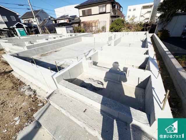 野洲市上屋　第2期　新築一戸建ての外観|周辺は落ち着いた街並みの住宅地！子育てがしやすい住環境です！まだ未完成ですが、現地でしかわからない事もございます。是非一度ご覧ください。