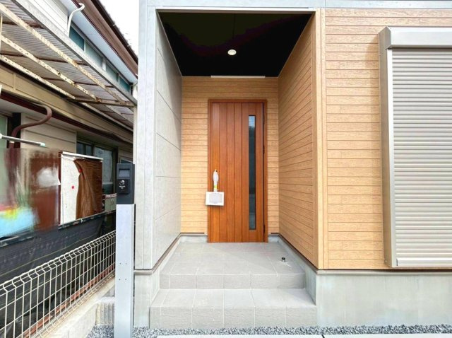 ファーストタウン　一宮市第1下沼町　全1区画分譲の玄関|玄関ドアの鍵はディンプルキーと内側はサムターンキーになっており防犯性の高い仕様になっています。