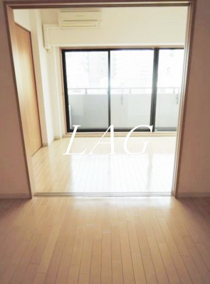 【居間・リビング】 | アーバン・スクエア鶴見中央 | 洋室のお部屋です。