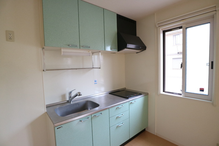 リビングタウン魚住B棟のキッチン